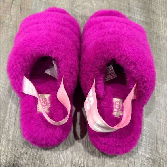 UGG Fluff Yeah Slides - Picture 2 of 4